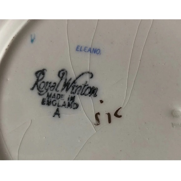 ROYAL WINTON ELEANOR CHINTZ DESSERT PLATE 6.5” D PINK PURPLE GOLD RIM ENGLAND - Picture 10 of 12